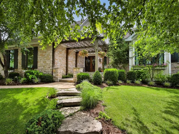 720 E Madison Ave, Saint Louis, MO 63122