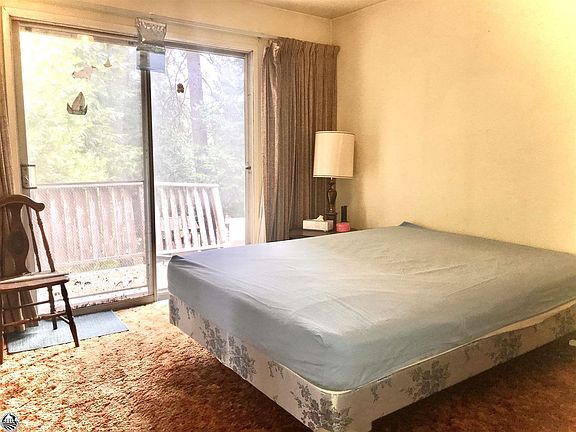 4th image of 28619 Strawberry Ln
