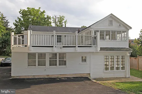 233 E Montgomery Ave Photo 1