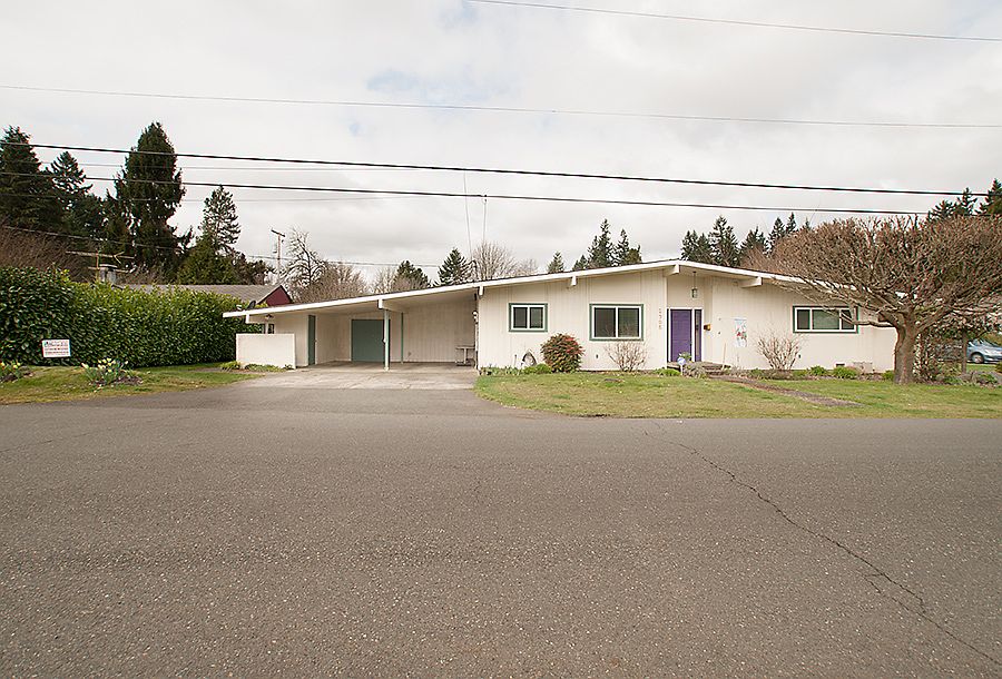 1st image of 2905 Boundary St SE