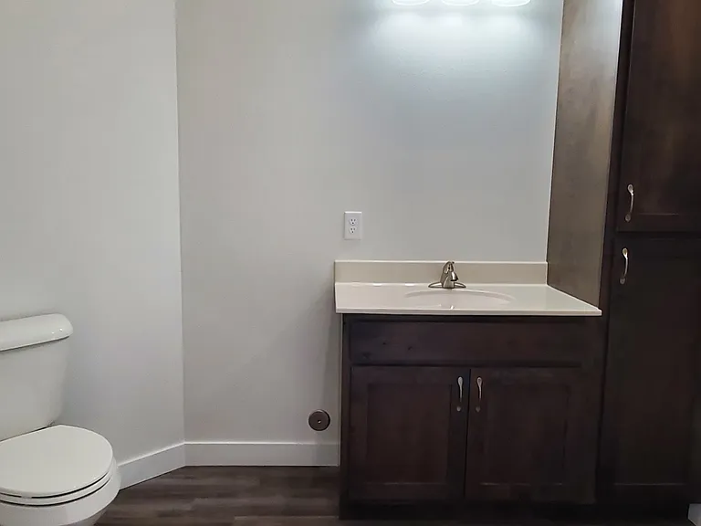 715 Lake Shore Dr NE #203 — Photo 22
