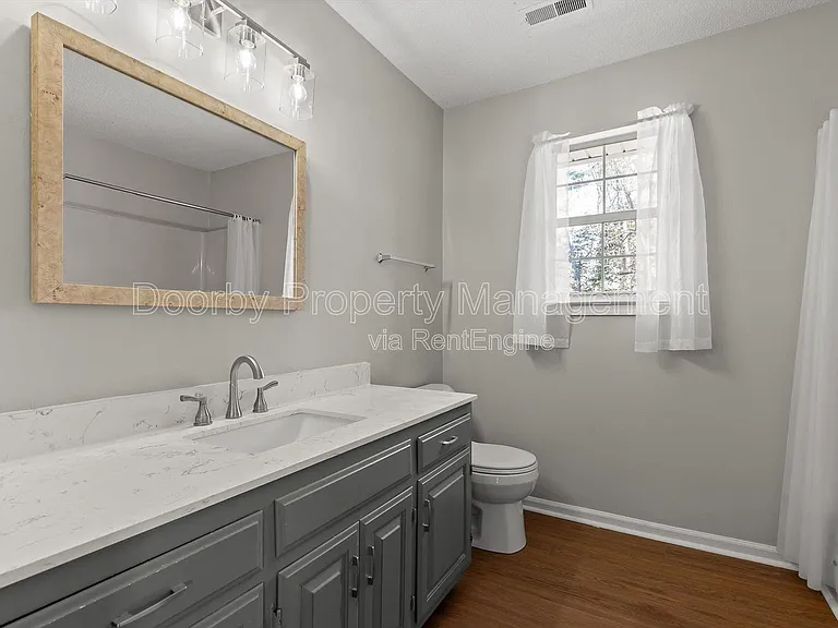 7701 Diamondhead Dr — Photo 33