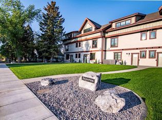 5026 E 48th St, Rocky Mountain House, AB T4T 1M5