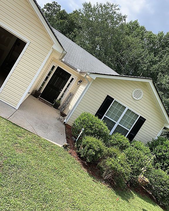 1st image of 341 Ivy Hills Cir