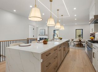421 E 6th St #Townhouse 1, Boston, MA 02127
