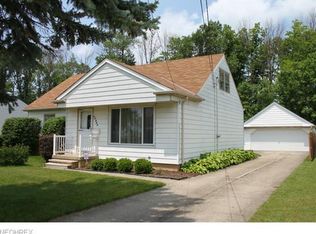 11080 Fairlawn Dr, Parma, OH