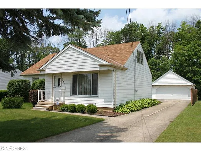 11080 Fairlawn Dr photo 1