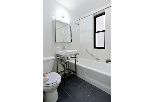 Rented by Aether Property Group | media 17