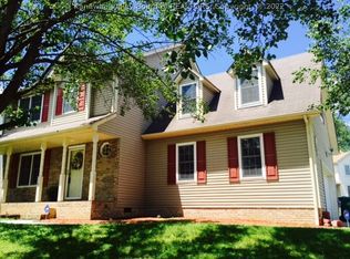 110 Litchfield Cir, Hurricane, WV 25526