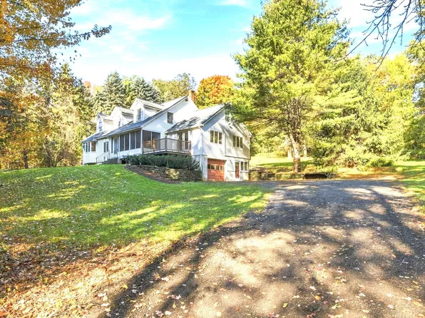 113 Kilburn St, Lunenburg, MA 01462