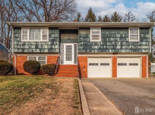 34 E Prescott Ave, Colonia, NJ 07067