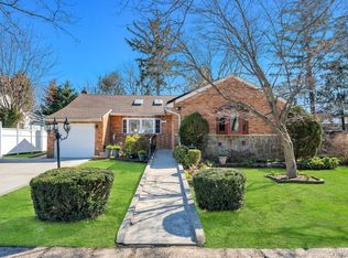 96 Rosedale Road, Valley Stream, NY