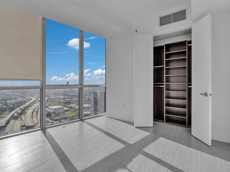 1100 Biscayne Blvd #4308 — Photo 44