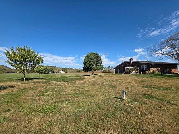 5th image of 2147 Salem Ridge Rd