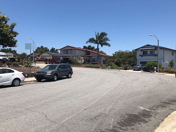 4th image of 8455 Blossom Hill Dr