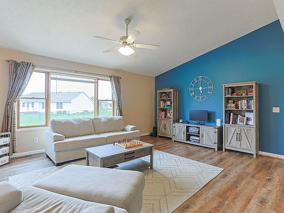 2nd image of 10888 Golden Pheasant Dr