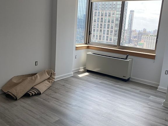 3rd image of 40 W 31st St #34C