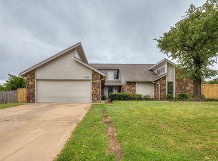 1220 Kingston Ct, Edmond, OK 73034