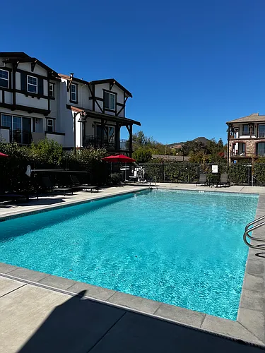 Diamond Creek Condominiums/ Apartments Photo 1 Diamond Creek Condominiums/ Apartments Photo 1