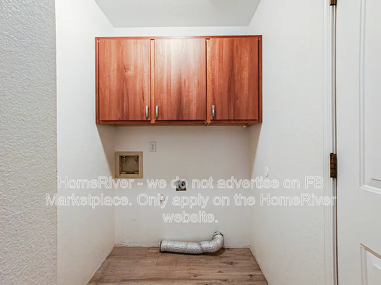 3074 Tom Tom Dr — Photo 9