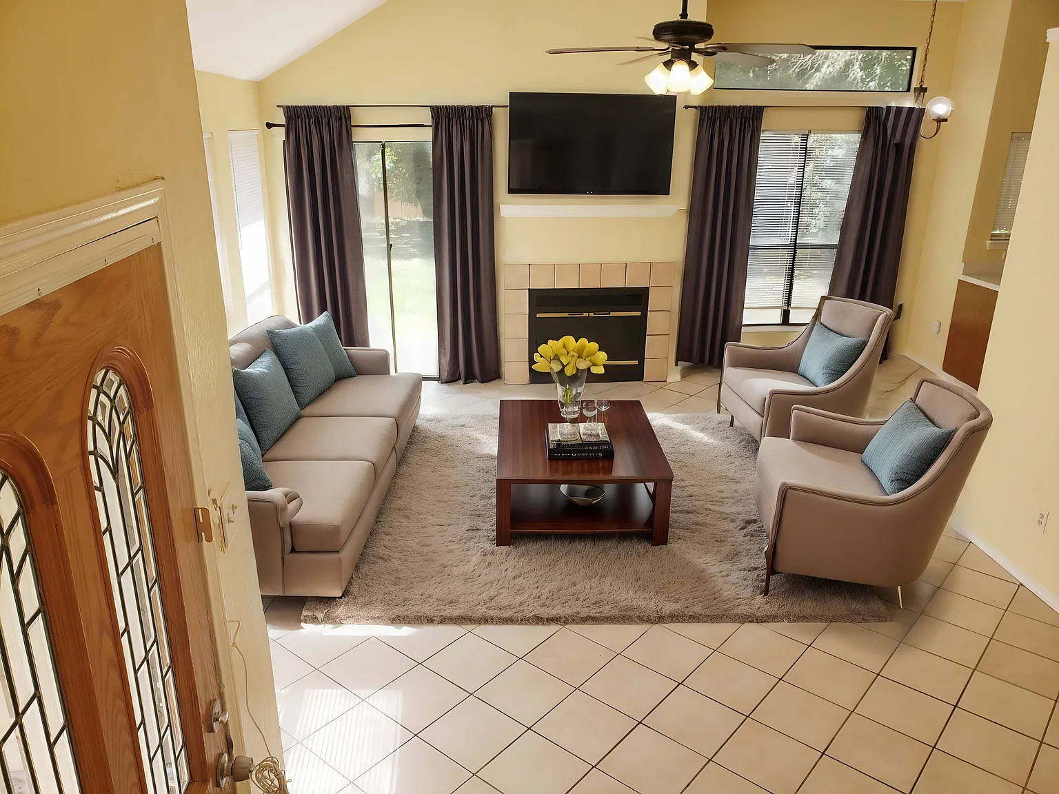 1013 Garden Trl — Photo 2