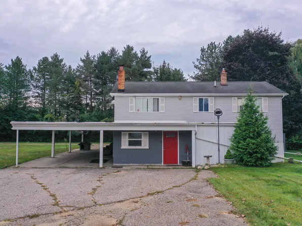 6086 Lewis Rd, Mount Morris, MI 48458