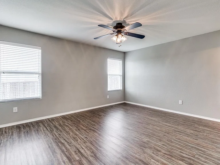 1434 S Raven Dr — Photo 16