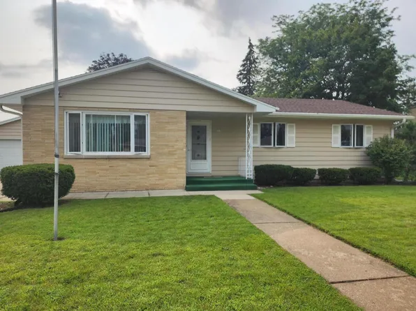 317 Dardis DRIVE, Burlington, WI 53105