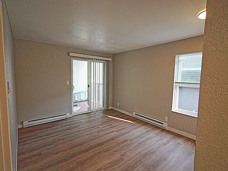 5018 11th Ave NE #B — Photo 15