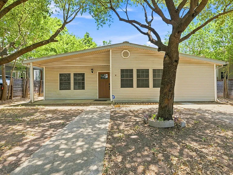 1127 Denfield St — Photo 19