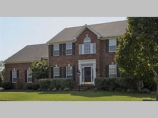 1st image of 124 Wilshire Dr