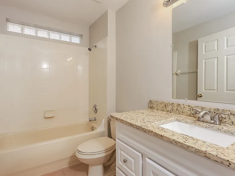 3413 Palm Beach Dr — Photo 7