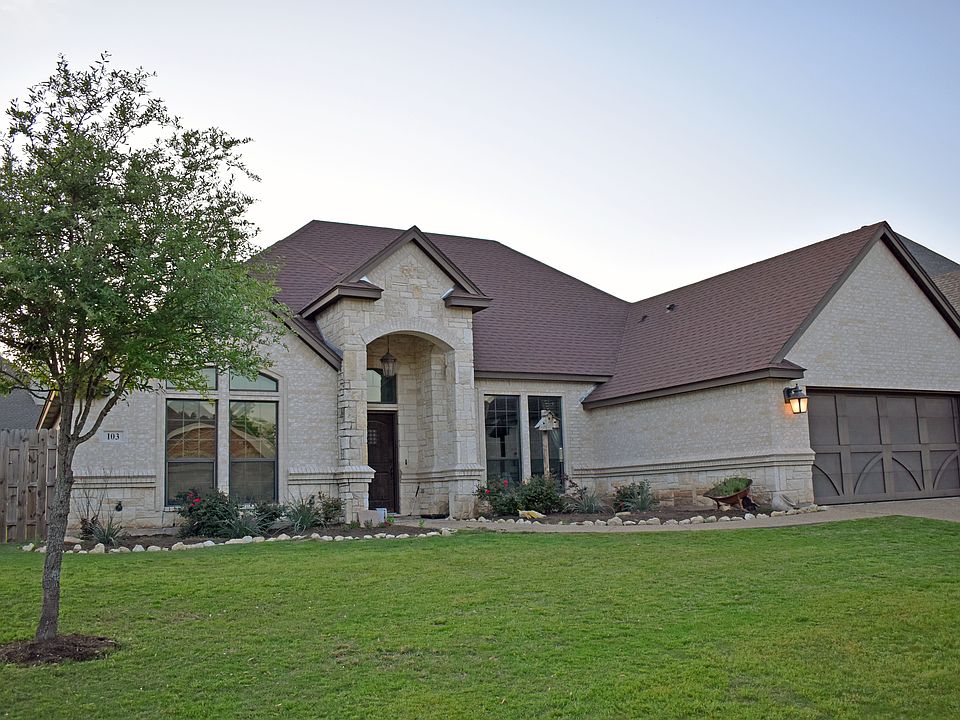 1st image of 103 Champagne Dr
