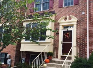 902 Walnutwood Rd, Cockeysville, MD 21030