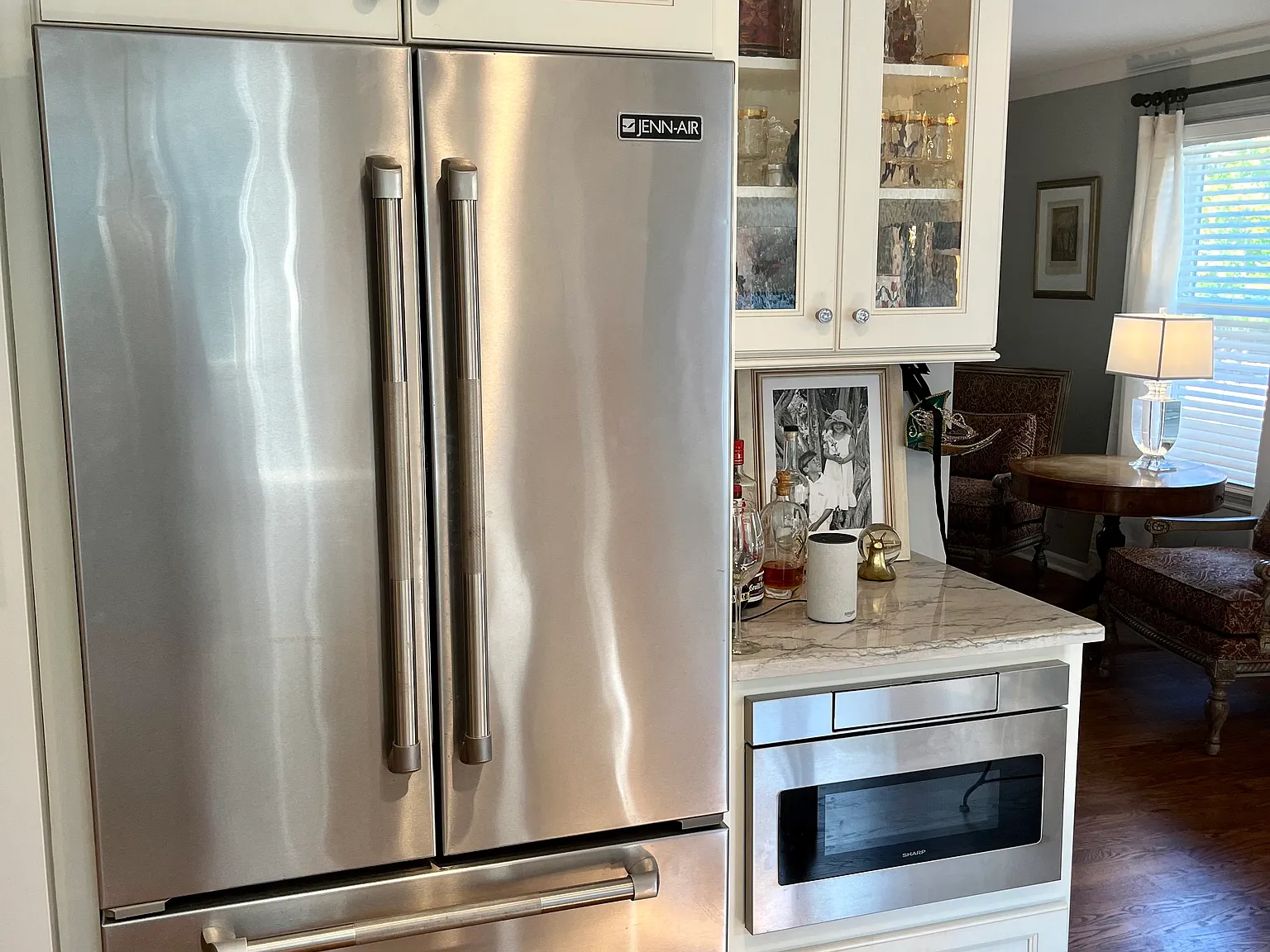 3 bed, 2.5 bath, 1545 sqft, $4,000 — Photo 3