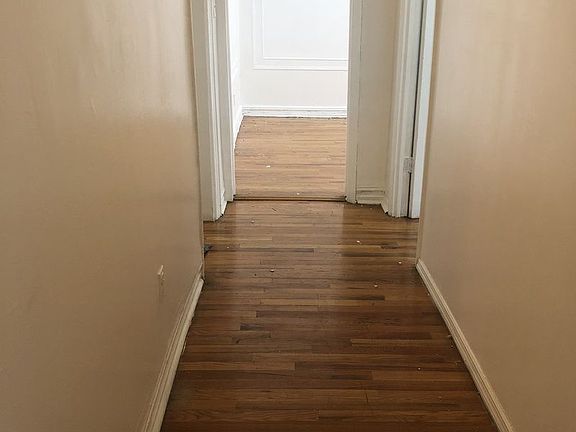 3rd image of 859 42nd St APT 1G