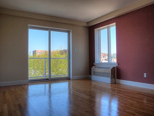 Sold by Astoria NY Condos | media 3
