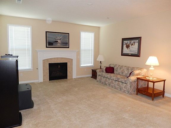 4th image of 6172 Glenlaurel Dr