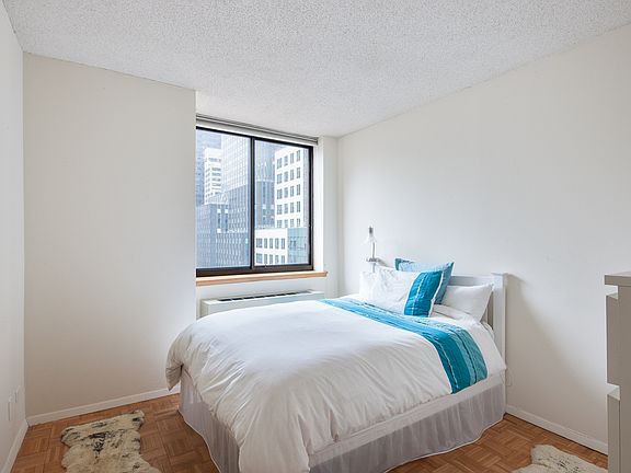 4th image of 250 E 40th St APT 9A