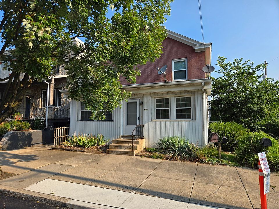1st image of 839 E Walnut St