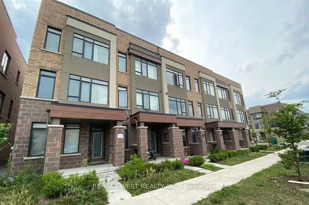 4 bed, $3,600 — Photo 1