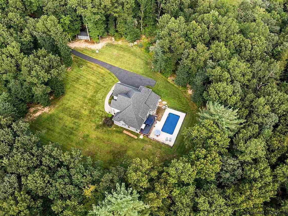 1st image of 43 Gabby Ln