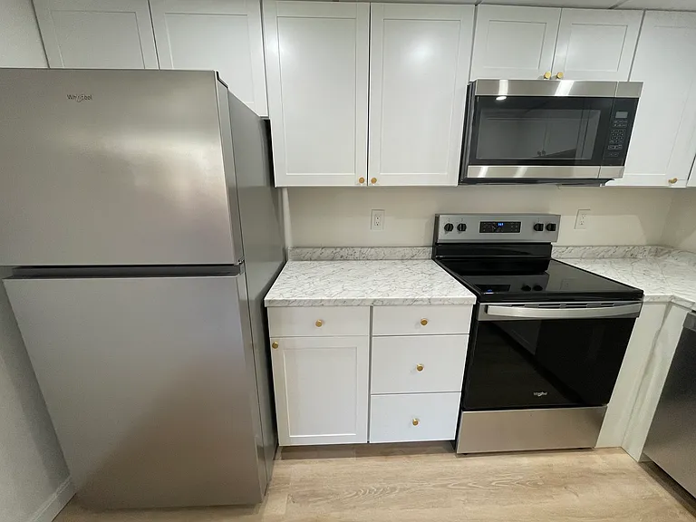 329 Lincoln St #303 — Photo 5
