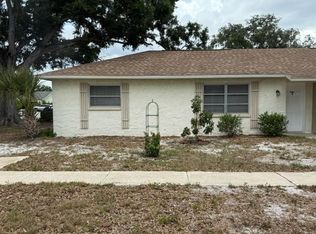 3041 Park Ln, Dunedin, FL 34698