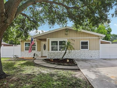 109 Emerald Ln, Largo, FL, 33771
