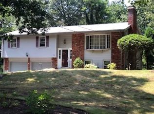 55 High Ridge Dr, Cumberland, RI 02864