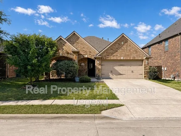 304 Blythe Bridge Dr, Roanoke, TX 76262