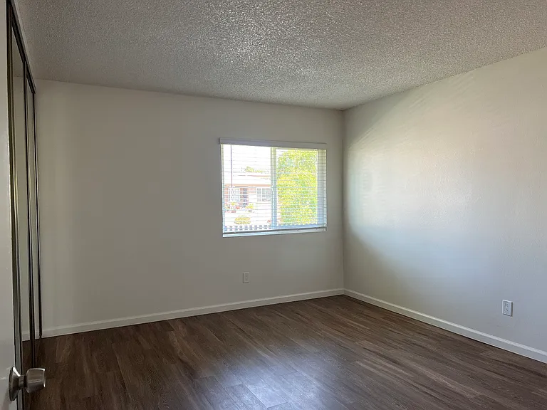 2155 Felspar St — Photo 13