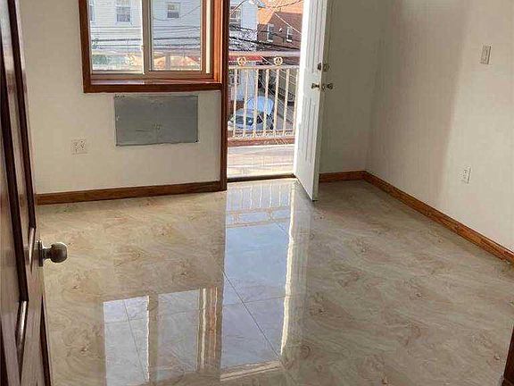 4th image of 9014 51st Ave #3A