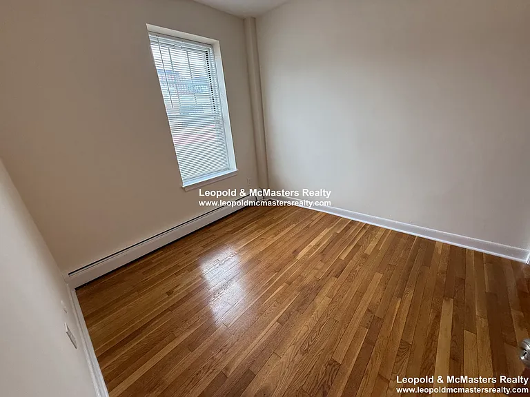 North Beacon St Brighton Apartments — Photo 30